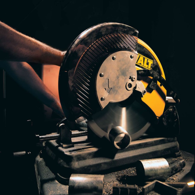 Купити Пила монтажна мережева DeWALT DW872. Офіційний магазин Dewalt Україна. Фірмовий інструмент та обладнання DeWALT, STANLEY, BLACK+DECKER, BOSTITCH