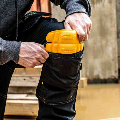 Купить Вставки для наколенников DeWALT DWC15-001. Официальный магазин Dewalt Украина. Фирменный инструмент и оборудовние DeWALT, STANLEY, BLACK+DECKER, BOSTITCH