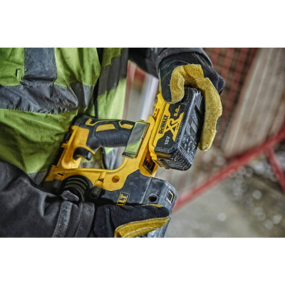 Купити Перфоратор акумуляторний безщітковий SDS-Plus DeWALT DCH274N. Офіційний магазин Dewalt Україна. Фірмовий інструмент та обладнання DeWALT, STANLEY, BLACK+DECKER, BOSTITCH