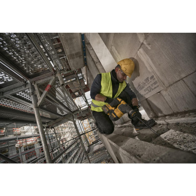 Купити Перфоратор акумуляторний безщітковий SDS-Plus DeWALT DCH333X2. Офіційний магазин Dewalt Україна. Фірмовий інструмент та обладнання DeWALT, STANLEY, BLACK+DECKER, BOSTITCH
