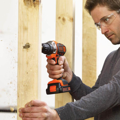 Купить Аккумуляторный многофункциональный инструмент BLACK+DECKER MT218K. Официальный магазин Dewalt Украина. Фирменный инструмент и оборудовние DeWALT, STANLEY, BLACK+DECKER, BOSTITCH