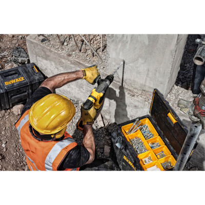 Купити Бур SDS-Plus EXTREME2 DeWALT DT9827_1. Офіційний магазин Dewalt Україна. Фірмовий інструмент та обладнання DeWALT, STANLEY, BLACK+DECKER, BOSTITCH