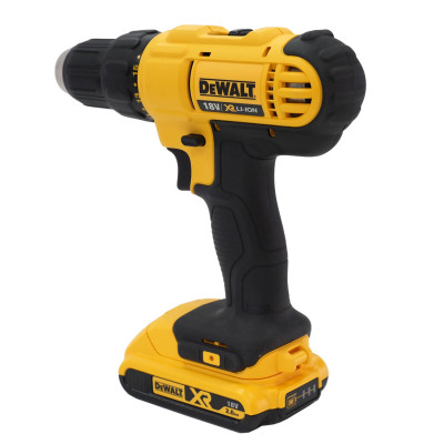 Купити Дриль-шурупокрут акумуляторний DeWALT DCD771D2. Офіційний магазин Dewalt Україна. Фірмовий інструмент та обладнання DeWALT, STANLEY, BLACK+DECKER, BOSTITCH
