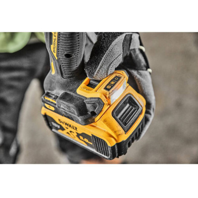 Купити Дриль-шуруповерт акумуляторний безщітковий DeWALT DCD800P2T. Офіційний магазин Dewalt Україна. Фірмовий інструмент та обладнання DeWALT, STANLEY, BLACK+DECKER, BOSTITCH