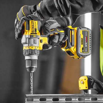 Купити Дриль-шуруповерт акумуляторний безщітковий ударний DeWALT DCD999T1. Офіційний магазин Dewalt Україна. Фірмовий інструмент та обладнання DeWALT, STANLEY, BLACK+DECKER, BOSTITCH