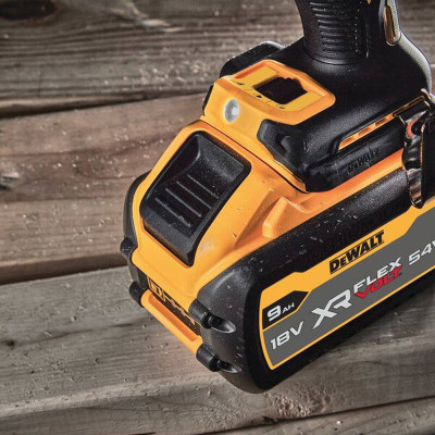 Купити Дриль-шуруповерт акумуляторний безщітковий ударний DeWALT DCD999X1. Офіційний магазин Dewalt Україна. Фірмовий інструмент та обладнання DeWALT, STANLEY, BLACK+DECKER, BOSTITCH