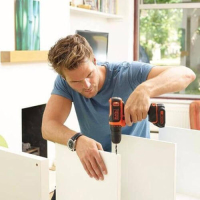 Купить Дрель-шуруповерт аккумуляторная BLACK+DECKER BDCDD12KB. Официальный магазин Dewalt Украина. Фирменный инструмент и оборудовние DeWALT, STANLEY, BLACK+DECKER, BOSTITCH