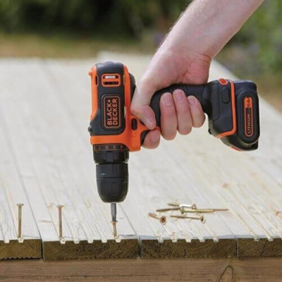 Купить Дрель-шуруповерт аккумуляторная BLACK+DECKER BDCDD12KB. Официальный магазин Dewalt Украина. Фирменный инструмент и оборудовние DeWALT, STANLEY, BLACK+DECKER, BOSTITCH