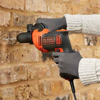 Купить Дрель сетевая ударная BLACK+DECKER BEH710K. Официальный магазин Dewalt Украина. Фирменный инструмент и оборудовние DeWALT, STANLEY, BLACK+DECKER, BOSTITCH