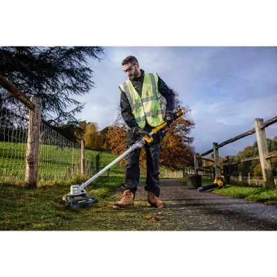 Купить Коса аккумуляторная бесщёточная DeWALT DCMST561P1. Официальный магазин Dewalt Украина. Фирменный инструмент и оборудовние DeWALT, STANLEY, BLACK+DECKER, BOSTITCH