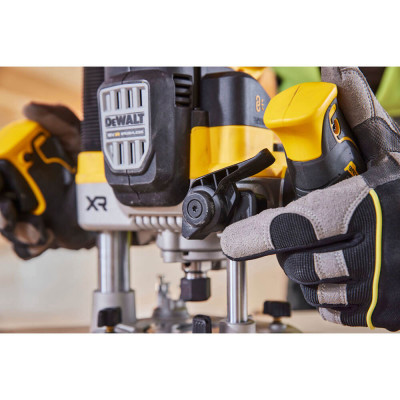 Купити Фрезер акумуляторний безщітковий DeWALT DCW620NT. Офіційний магазин Dewalt Україна. Фірмовий інструмент та обладнання DeWALT, STANLEY, BLACK+DECKER, BOSTITCH