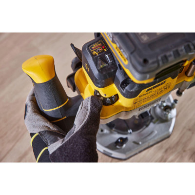 Купити Фрезер акумуляторний безщітковий DeWALT DCW620NT. Офіційний магазин Dewalt Україна. Фірмовий інструмент та обладнання DeWALT, STANLEY, BLACK+DECKER, BOSTITCH