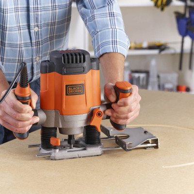 Купити Фрезер мережевий BLACK+DECKER KW1200E. Офіційний магазин Dewalt Україна. Фірмовий інструмент та обладнання DeWALT, STANLEY, BLACK+DECKER, BOSTITCH