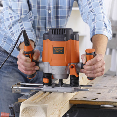 Купити Фрезер мережевий BLACK+DECKER KW1200E. Офіційний магазин Dewalt Україна. Фірмовий інструмент та обладнання DeWALT, STANLEY, BLACK+DECKER, BOSTITCH