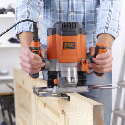 Купити Фрезер мережевий BLACK+DECKER KW1200E. Офіційний магазин Dewalt Україна. Фірмовий інструмент та обладнання DeWALT, STANLEY, BLACK+DECKER, BOSTITCH