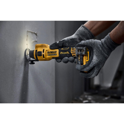 Купити Фрезер акумуляторний для вирізання гіпсокартону DeWALT DCE555N. Офіційний магазин Dewalt Україна. Фірмовий інструмент та обладнання DeWALT, STANLEY, BLACK+DECKER, BOSTITCH