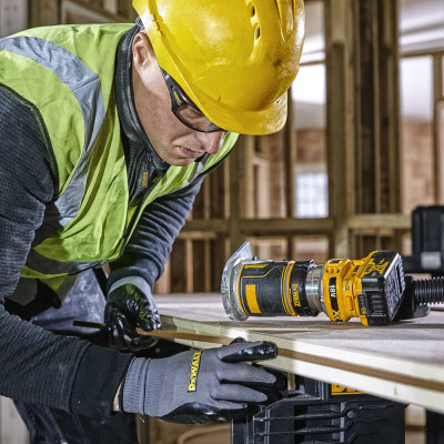 Купити Фрезер акумуляторний безщітковий DeWALT DCW604P2. Офіційний магазин Dewalt Україна. Фірмовий інструмент та обладнання DeWALT, STANLEY, BLACK+DECKER, BOSTITCH