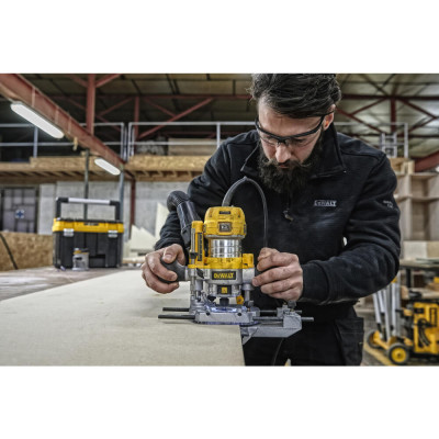 Купити Фрезер мережевий DeWALT D26204K. Офіційний магазин Dewalt Україна. Фірмовий інструмент та обладнання DeWALT, STANLEY, BLACK+DECKER, BOSTITCH
