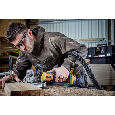 Купити Фрезер акумуляторний безщітковий DeWALT DCW682P2. Офіційний магазин Dewalt Україна. Фірмовий інструмент та обладнання DeWALT, STANLEY, BLACK+DECKER, BOSTITCH