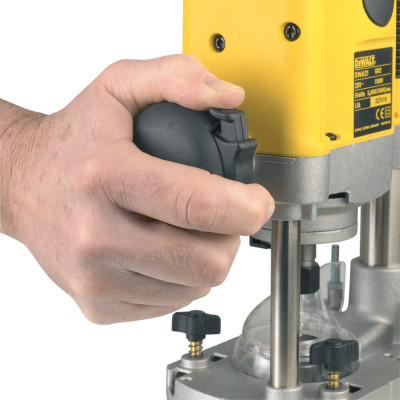 Купити Фрезер мережевий DeWALT DW621. Офіційний магазин Dewalt Україна. Фірмовий інструмент та обладнання DeWALT, STANLEY, BLACK+DECKER, BOSTITCH