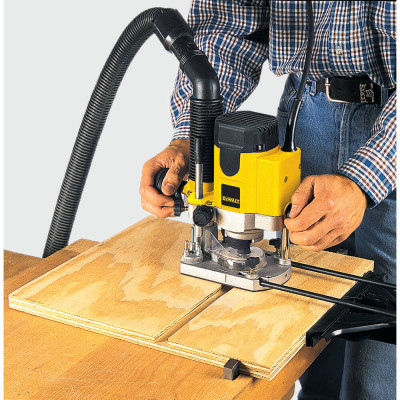 Купити Фрезер мережевий DeWALT DW621. Офіційний магазин Dewalt Україна. Фірмовий інструмент та обладнання DeWALT, STANLEY, BLACK+DECKER, BOSTITCH