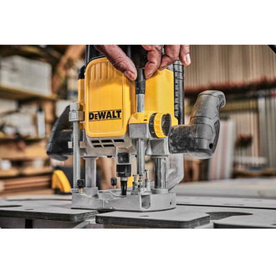 Купити Фрезер мережевий DeWALT DWE625. Офіційний магазин Dewalt Україна. Фірмовий інструмент та обладнання DeWALT, STANLEY, BLACK+DECKER, BOSTITCH