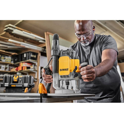 Купити Фрезер мережевий DeWALT DWE625KT. Офіційний магазин Dewalt Україна. Фірмовий інструмент та обладнання DeWALT, STANLEY, BLACK+DECKER, BOSTITCH