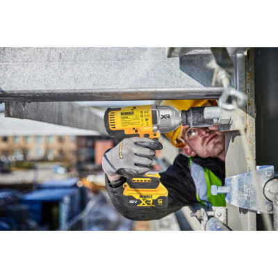 Купити Гайкокрут ударний акумуляторний безщітковий DeWALT DCF900N. Офіційний магазин Dewalt Україна. Фірмовий інструмент та обладнання DeWALT, STANLEY, BLACK+DECKER, BOSTITCH