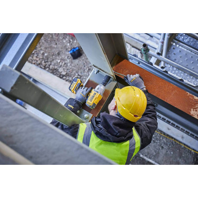 Купити Гайковерт ударний акумуляторний безщітковий DeWALT DCF897NT. Офіційний магазин Dewalt Україна. Фірмовий інструмент та обладнання DeWALT, STANLEY, BLACK+DECKER, BOSTITCH