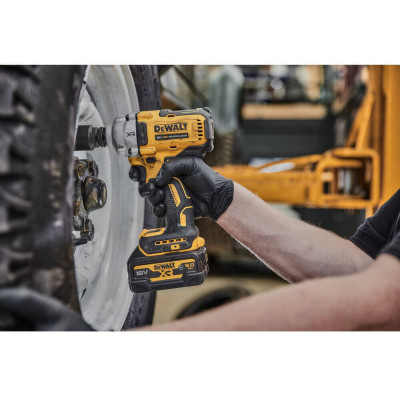 Купити Гайкокрут ударний акумуляторний безщітковий DeWALT DCF891N. Офіційний магазин Dewalt Україна. Фірмовий інструмент та обладнання DeWALT, STANLEY, BLACK+DECKER, BOSTITCH