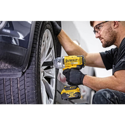 Купити Гайковерт ударний акумуляторний безщітковий DeWALT DCF899N. Офіційний магазин Dewalt Україна. Фірмовий інструмент та обладнання DeWALT, STANLEY, BLACK+DECKER, BOSTITCH