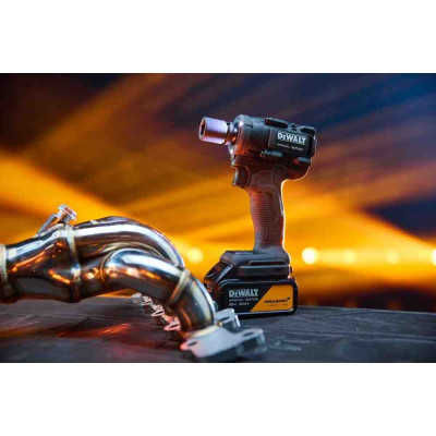 Купити Гайкокрут ударний акумуляторний безщітковий McLaren F1 TEAM SPECIAL EDITION DeWALT DCF92MP2T. Офіційний магазин Dewalt Україна. Фірмовий інструмент та обладнання DeWALT, STANLEY, BLACK+DECKER, BOSTITCH