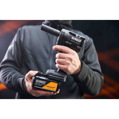Купити Гайкокрут ударний акумуляторний безщітковий McLaren F1 TEAM SPECIAL EDITION DeWALT DCF92MP2T. Офіційний магазин Dewalt Україна. Фірмовий інструмент та обладнання DeWALT, STANLEY, BLACK+DECKER, BOSTITCH