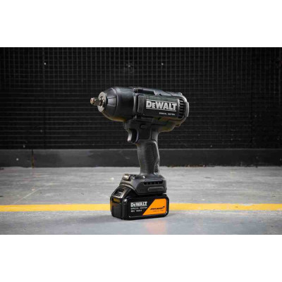 Купить Гайковёрт ударный аккумуляторный бесщёточный McLaren F1 TEAM SPECIAL EDITION DeWALT DCF99MP2T. Официальный магазин Dewalt Украина. Фирменный инструмент и оборудовние DeWALT, STANLEY, BLACK+DECKER, BOSTITCH