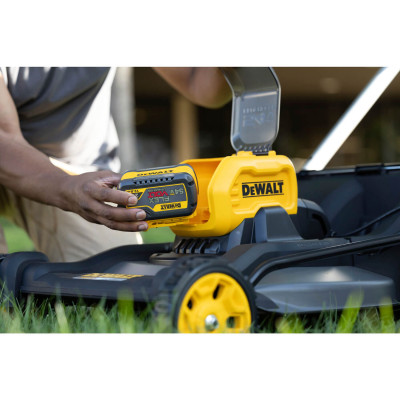 Купить Газонокосилка аккумуляторная самоходная бесщёточная DeWALT DCMWSP550N. Официальный магазин Dewalt Украина. Фирменный инструмент и оборудовние DeWALT, STANLEY, BLACK+DECKER, BOSTITCH