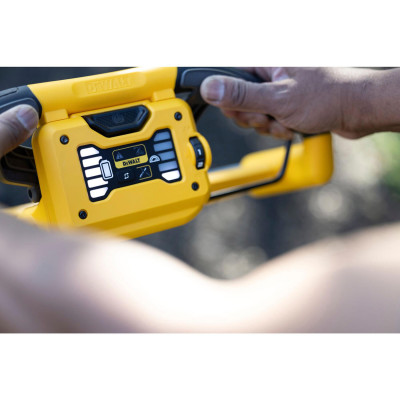 Купить Газонокосилка аккумуляторная самоходная бесщёточная DeWALT DCMWSP550N. Официальный магазин Dewalt Украина. Фирменный инструмент и оборудовние DeWALT, STANLEY, BLACK+DECKER, BOSTITCH