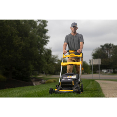 Купить Газонокосилка аккумуляторная самоходная бесщёточная DeWALT DCMWSP156N. Официальный магазин Dewalt Украина. Фирменный инструмент и оборудовние DeWALT, STANLEY, BLACK+DECKER, BOSTITCH