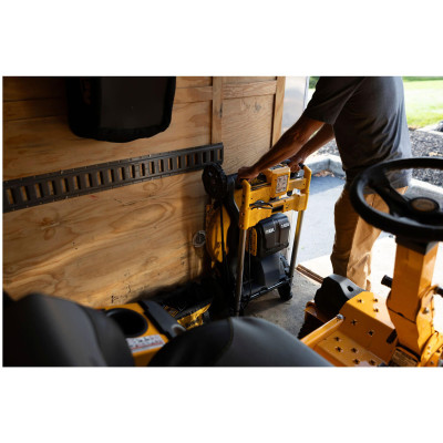 Купить Газонокосилка аккумуляторная самоходная бесщёточная DeWALT DCMWSP156N. Официальный магазин Dewalt Украина. Фирменный инструмент и оборудовние DeWALT, STANLEY, BLACK+DECKER, BOSTITCH