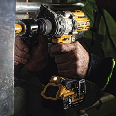 Купить Дрель- шуруповерт аккумуляторная бесщёточная ударная DeWALT DCD996P3. Официальный магазин Dewalt Украина. Фирменный инструмент и оборудовние DeWALT, STANLEY, BLACK+DECKER, BOSTITCH