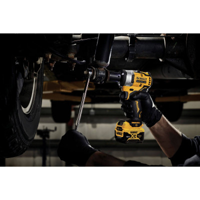 Купити Гайкокрут ударный акумуляторний безщітковий DeWALT DCF901P2. Офіційний магазин Dewalt Україна. Фірмовий інструмент та обладнання DeWALT, STANLEY, BLACK+DECKER, BOSTITCH