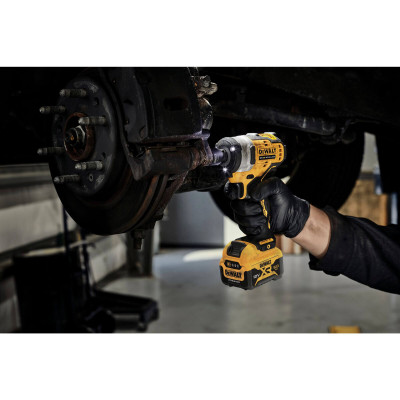 Купити Гайкокрут ударный акумуляторний безщітковий DeWALT DCF901P2. Офіційний магазин Dewalt Україна. Фірмовий інструмент та обладнання DeWALT, STANLEY, BLACK+DECKER, BOSTITCH