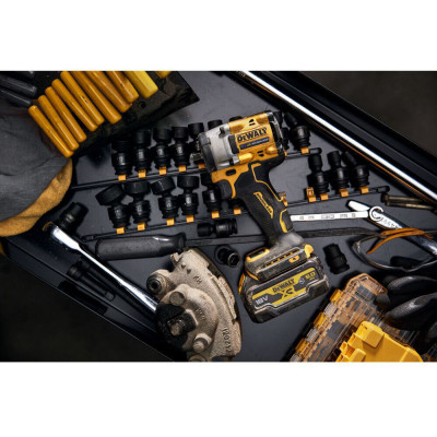Купити Гайкокрут ударний акумуляторний безщітковий DeWALT DCF923P2G. Офіційний магазин Dewalt Україна. Фірмовий інструмент та обладнання DeWALT, STANLEY, BLACK+DECKER, BOSTITCH