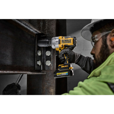 Купити Гайкокрут ударний акумуляторний безщітковий DeWALT DCF964N. Офіційний магазин Dewalt Україна. Фірмовий інструмент та обладнання DeWALT, STANLEY, BLACK+DECKER, BOSTITCH