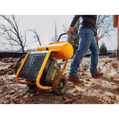 Купити Компресор повітряний безмасляний DeWALT DPC17PS. Офіційний магазин Dewalt Україна. Фірмовий інструмент та обладнання DeWALT, STANLEY, BLACK+DECKER, BOSTITCH