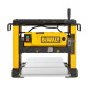 Купити Верстат рейсмусний мережевий DeWALT DW733. Офіційний магазин Dewalt Україна. Фірмовий інструмент та обладнання DeWALT, STANLEY, BLACK+DECKER, BOSTITCH