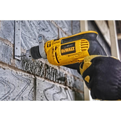 Купити Дриль мережевий ударний DeWALT DWD024. Офіційний магазин Dewalt Україна. Фірмовий інструмент та обладнання DeWALT, STANLEY, BLACK+DECKER, BOSTITCH