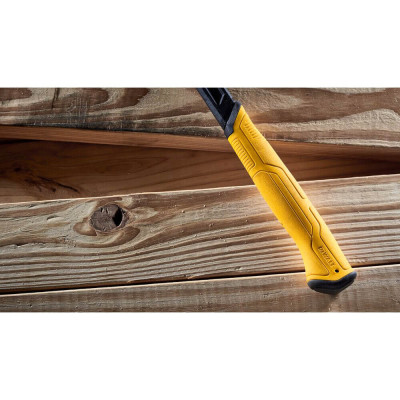 Купити Молоток DEM-CLAW, суцільнометалевий, вага головки 624 г DeWALT DWHT51008-0. Офіційний магазин Dewalt Україна. Фірмовий інструмент та обладнання DeWALT, STANLEY, BLACK+DECKER, BOSTITCH