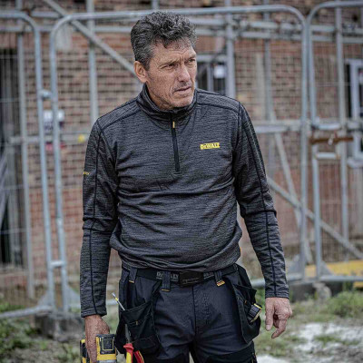 Купити Кофта JONESBORO 1/4 ZIP DeWALT DWC149-004-XL. Офіційний магазин Dewalt Україна. Фірмовий інструмент та обладнання DeWALT, STANLEY, BLACK+DECKER, BOSTITCH