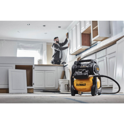 Купити Компресор повітряний акумуляторний DeWALT DCC1018N. Офіційний магазин Dewalt Україна. Фірмовий інструмент та обладнання DeWALT, STANLEY, BLACK+DECKER, BOSTITCH