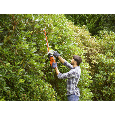 Купити Кущоріз електричний BLACK+DECKER BEHTS301. Офіційний магазин Dewalt Україна. Фірмовий інструмент та обладнання DeWALT, STANLEY, BLACK+DECKER, BOSTITCH